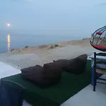 Kazonis شقة